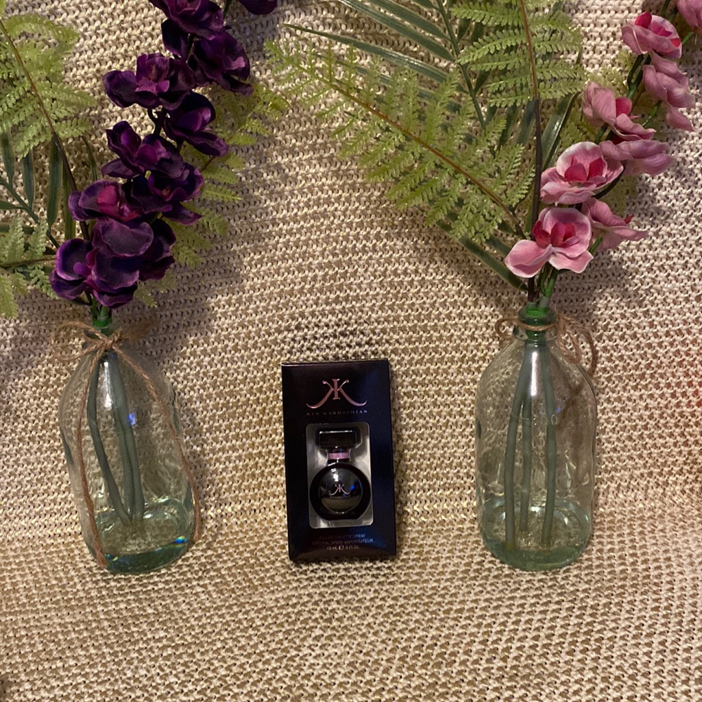 Brand New Kim Kardashian Perfume Mini Spray Bottle Brand New Kim Kardashian Perfume Mini Spray Bottle